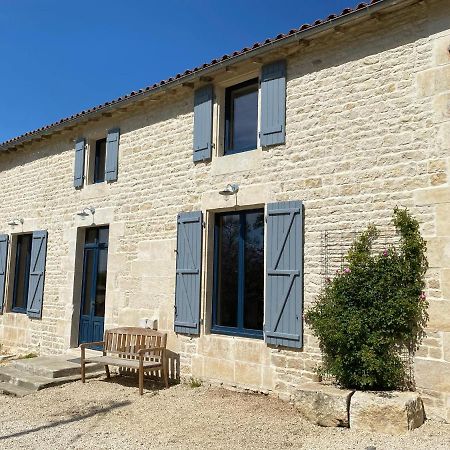 Chateau Des Loups - Les Pommiers Echire 外观 照片