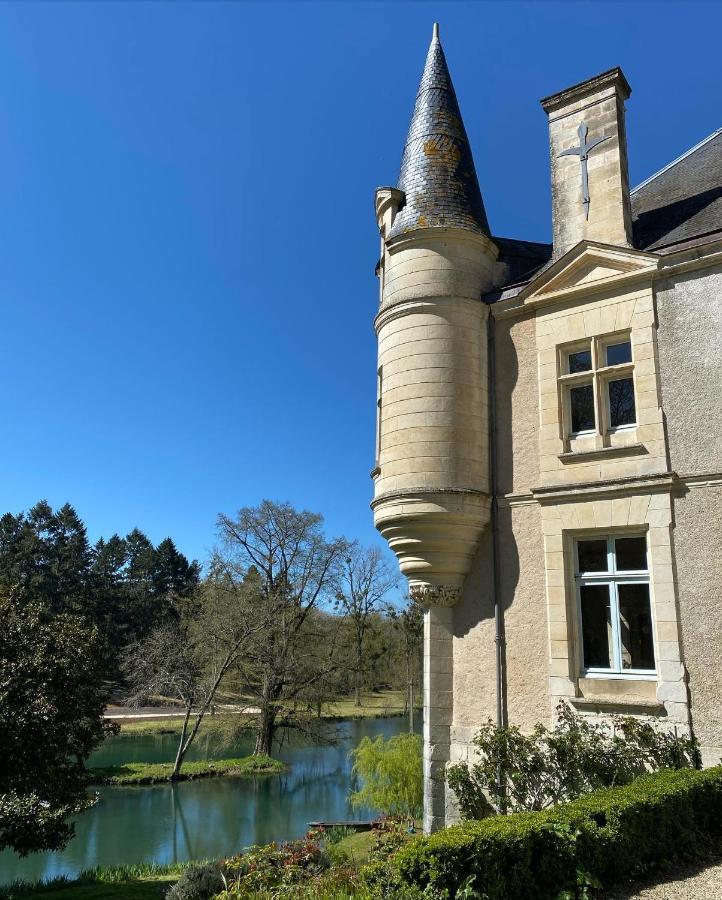 Chateau Des Loups - Les Pommiers Echire 外观 照片